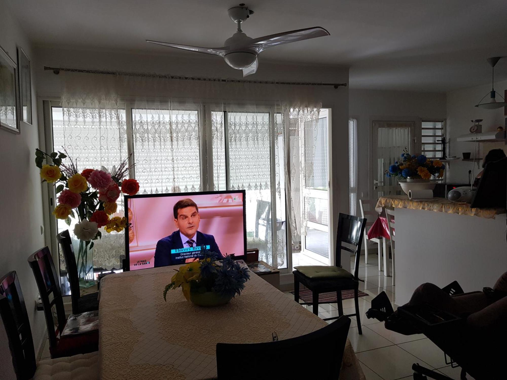 T3 Dans Residence Bon Standing Tres Proche Centre Ville Saint Denis المظهر الخارجي الصورة